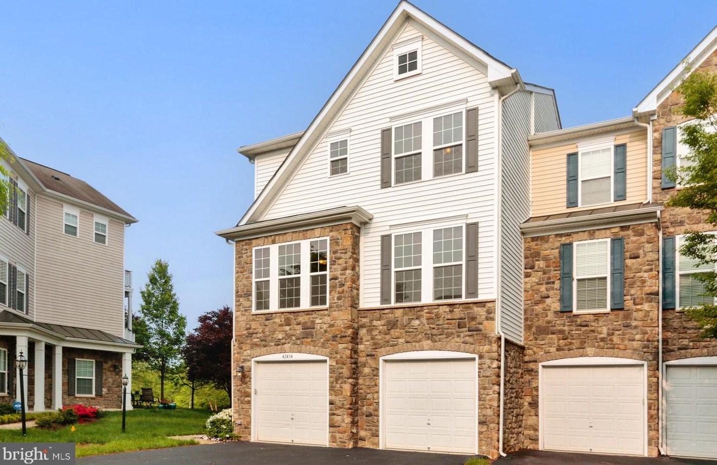 42434 Great Heron Sq, Ashburn, VA 20148-3653