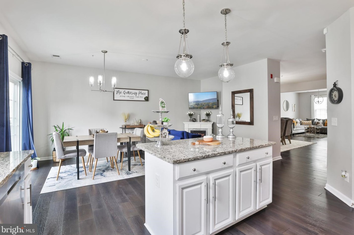 42316 San Juan Ter, Stone Ridge, VA 20105-5513