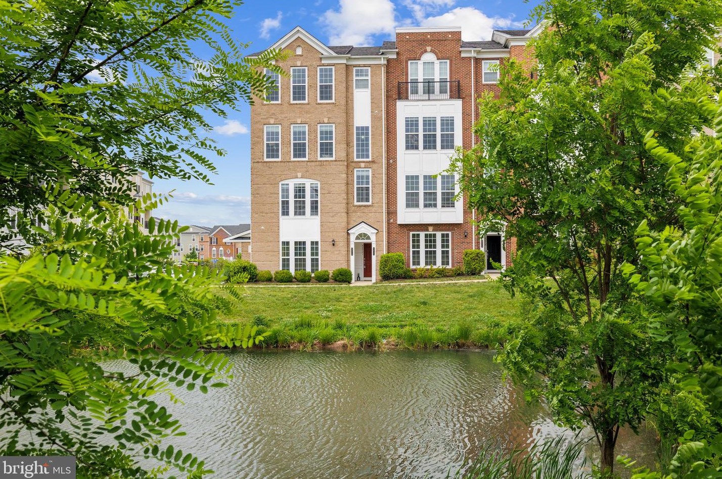 42721 Eildon Terrace, Ashburn, VA 20147