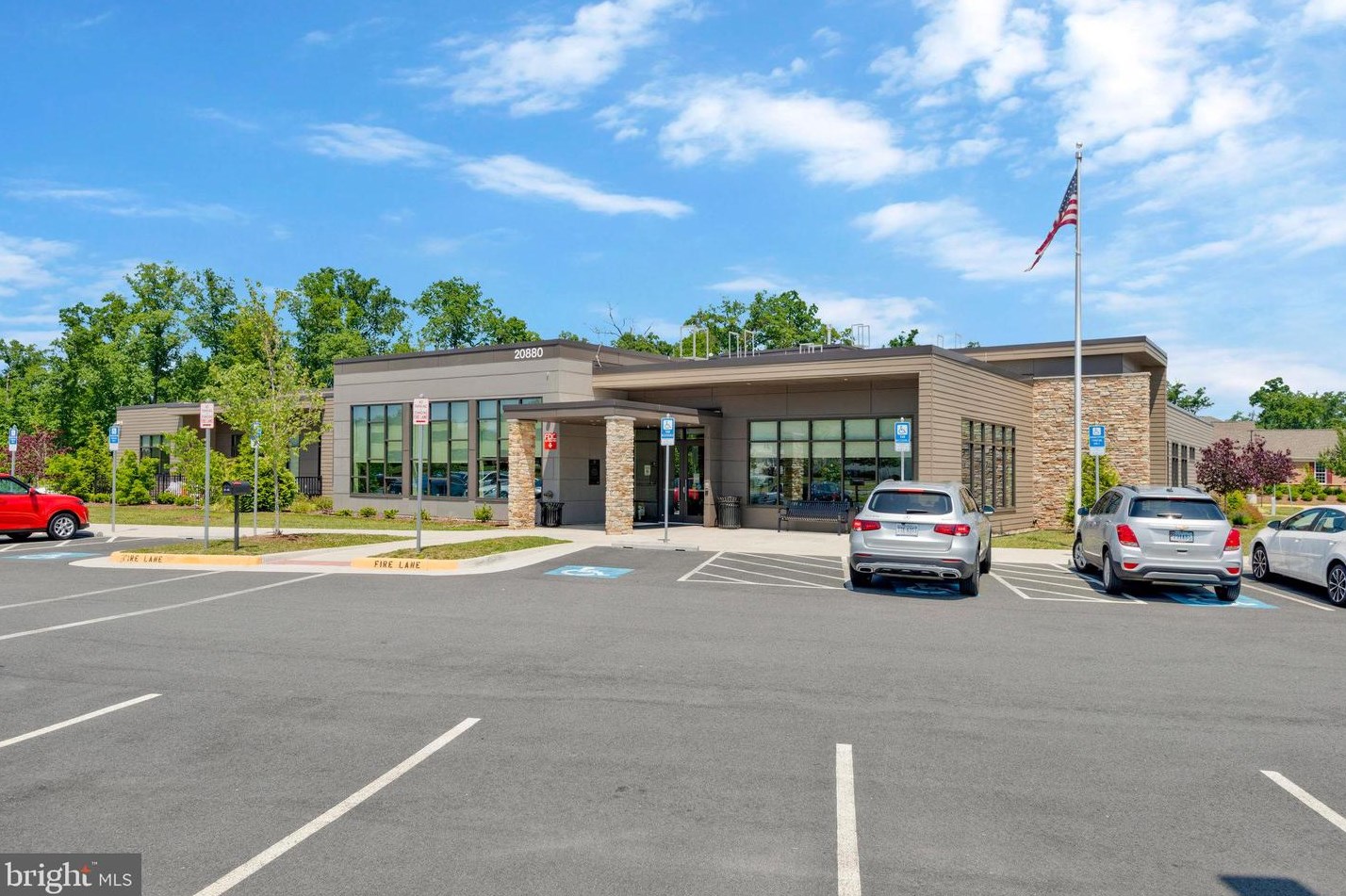 44605 York Crest Ter, Ashburn VA 20147 exterior