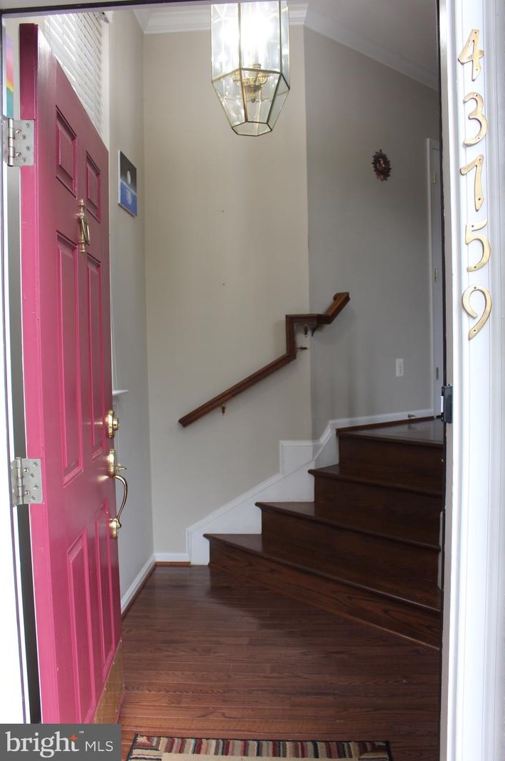 43759 Lees Mill Sq, Leesburg, VA 20176