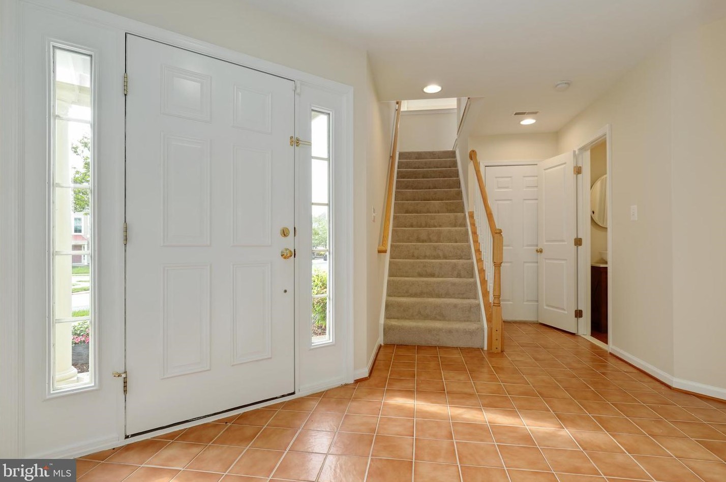 42494 Regal Wood Dr, Ashburn VA  20148-5626 exterior