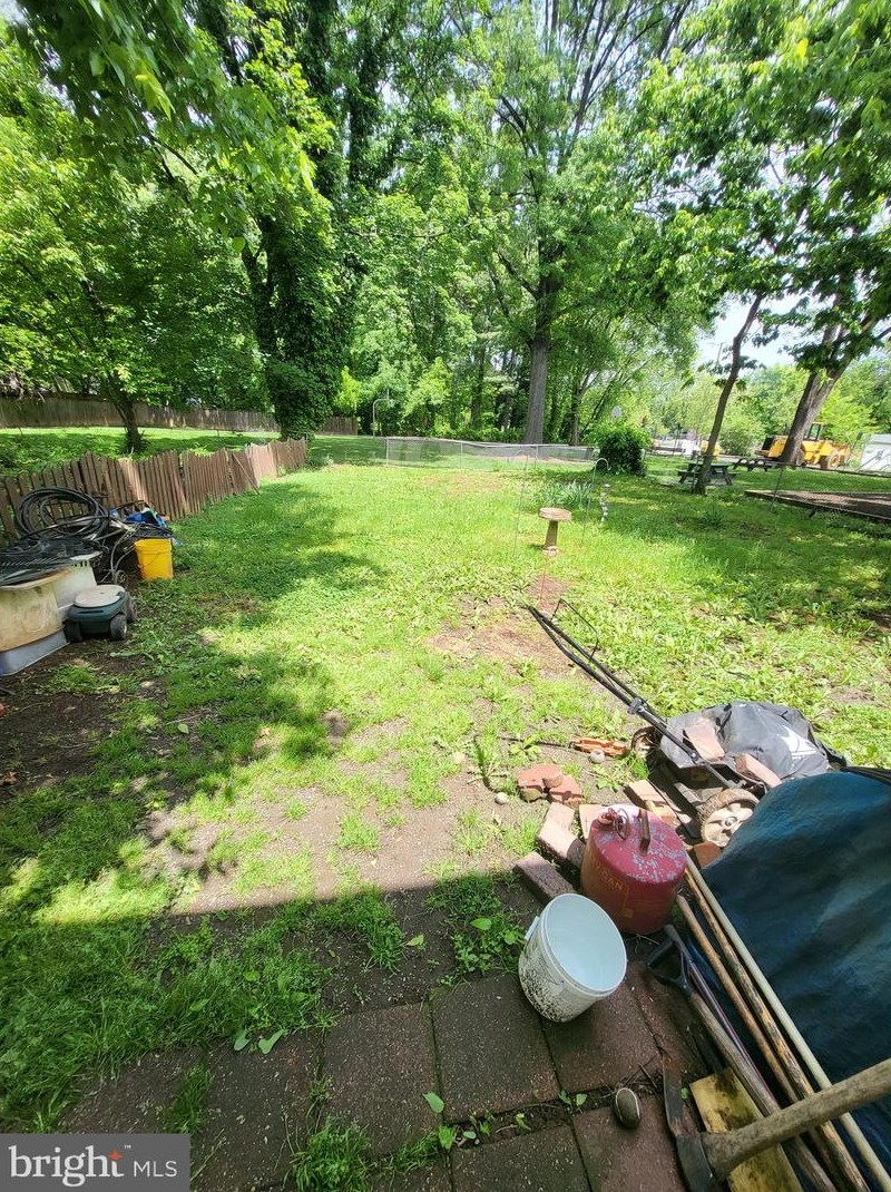 18 North St Ne, Leesburg, VA 20176