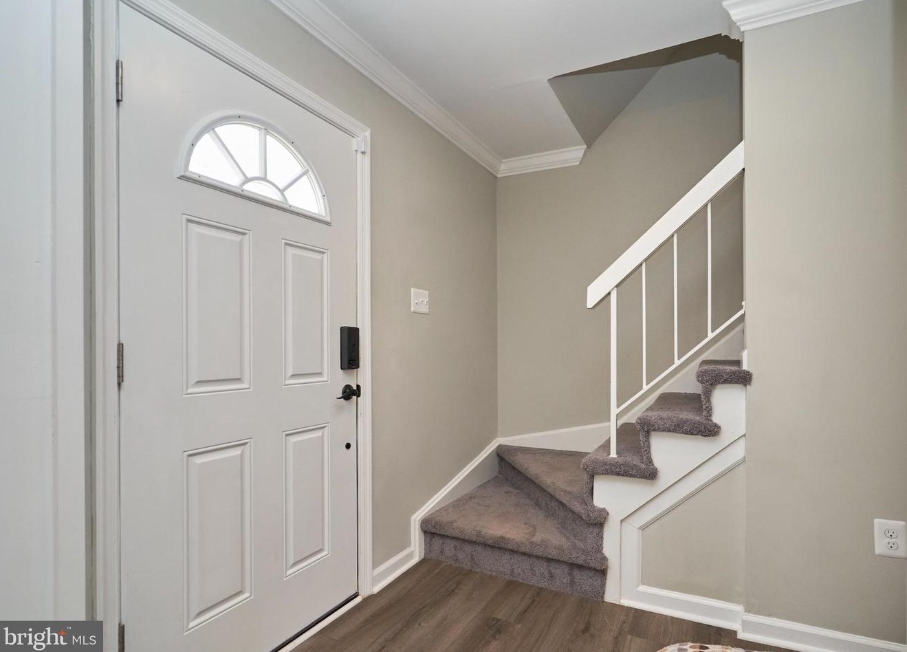 181 Cottage Rd, Dulles VA  20164-1305 exterior