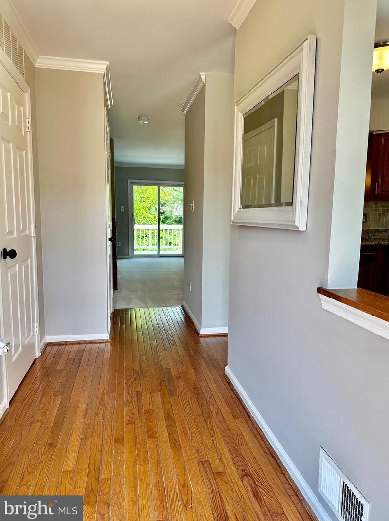 44040 Laceyville Ter, Ashburn, VA 20147