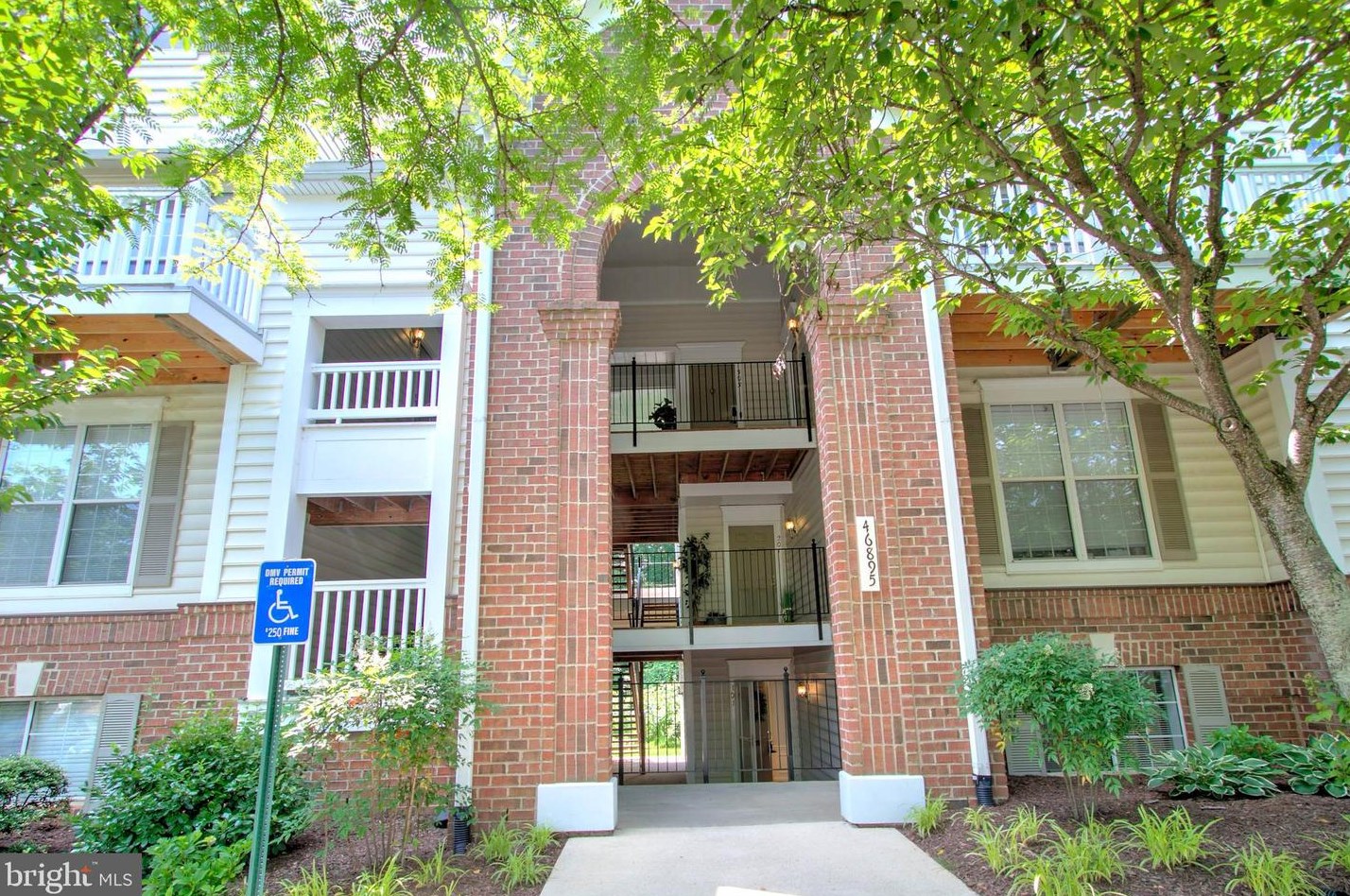 46895 Eaton Ter #101, Dulles, VA 20164
