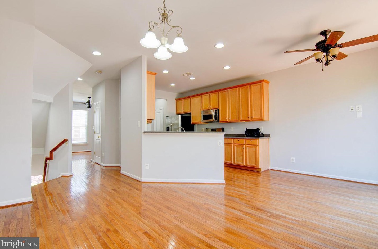21939 Bramblebush Ter, Ashburn, VA 20148