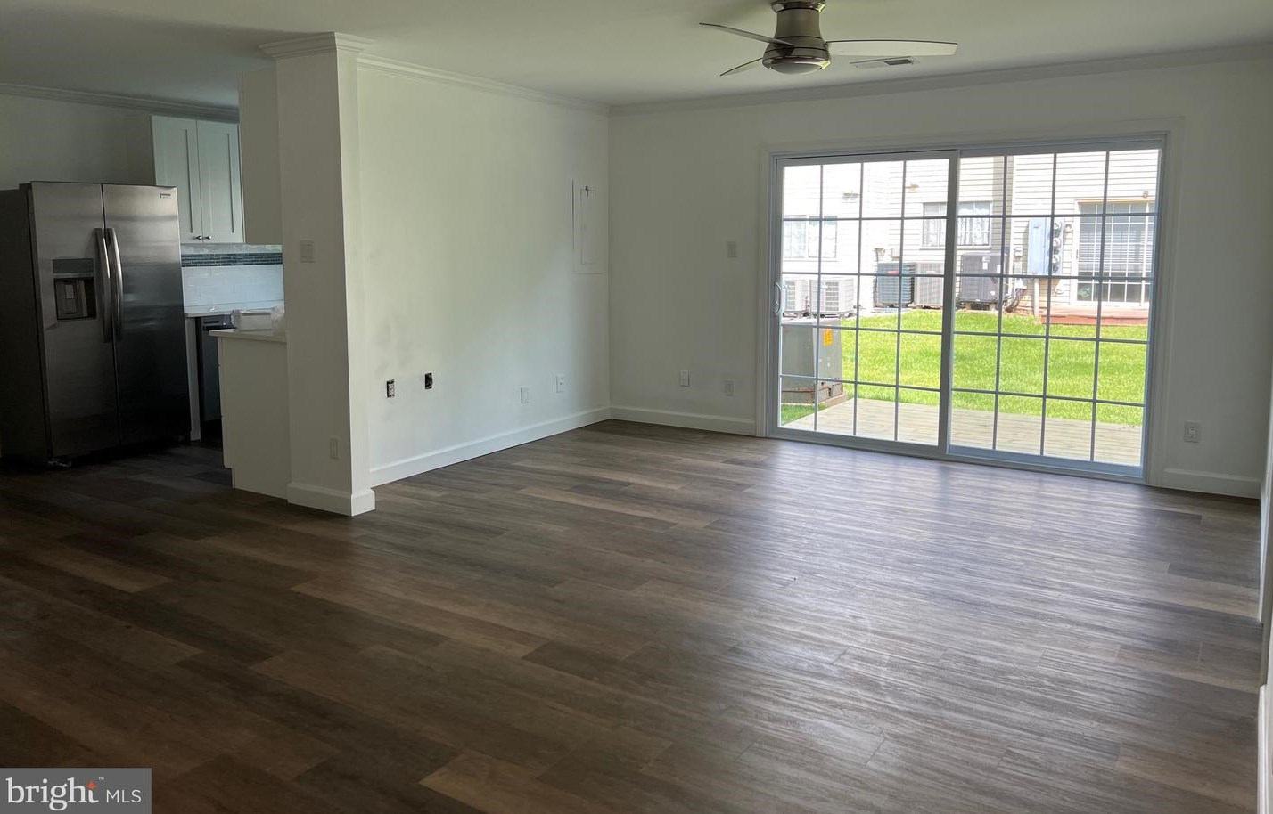 1113 Huntmaster Ter Ne Apt 101, Leesburg, VA 20176