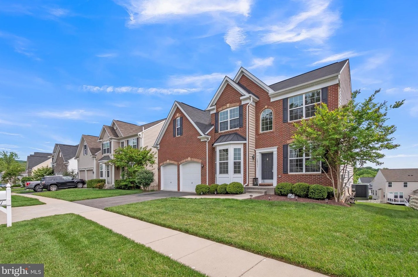 16771 Evening Star Dr, Round Hill, VA 20141