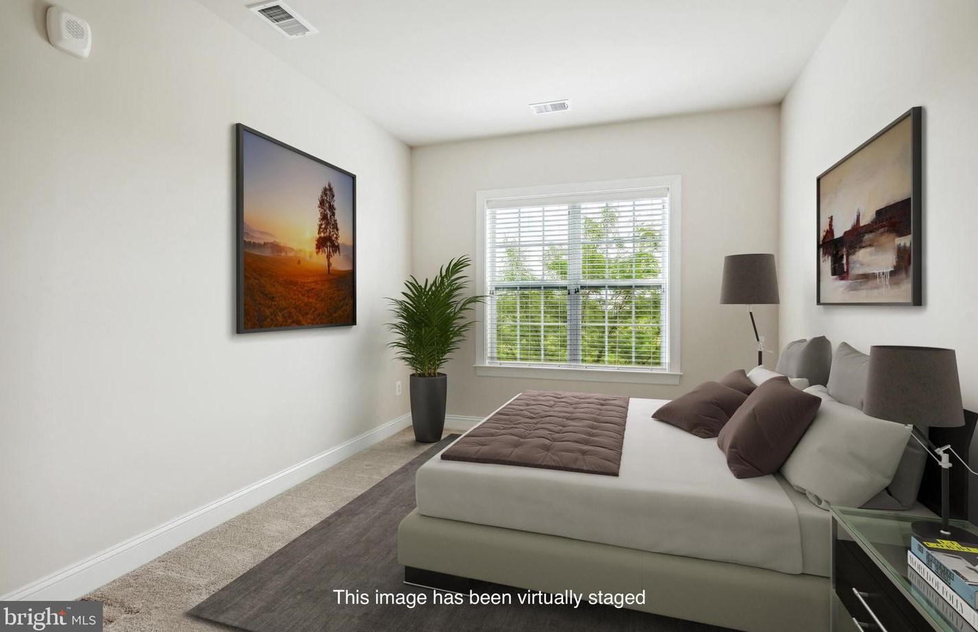 21025 Rocky Knoll Sq, Ashburn VA  20147-5713 exterior