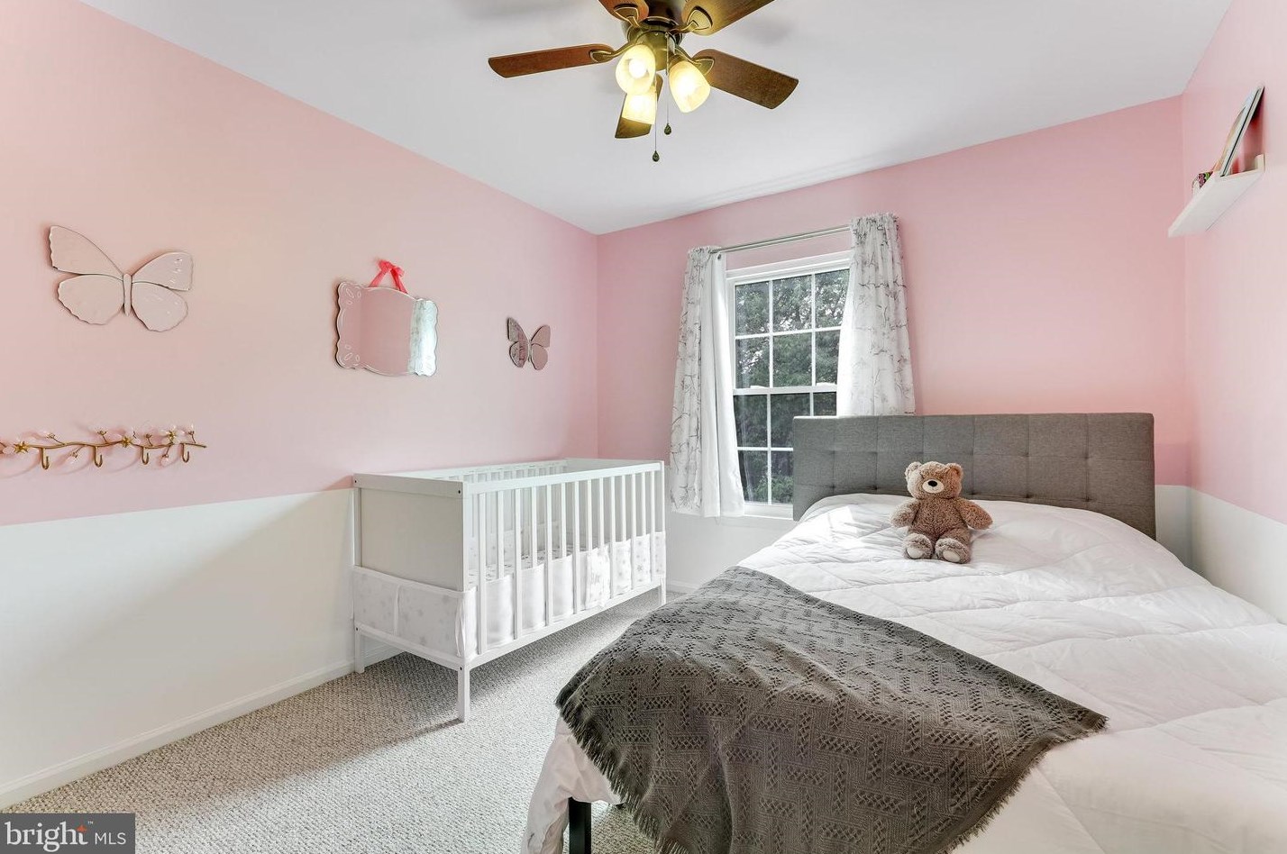 5 Vandercastel Rd, Dulles VA  20165-5622 exterior