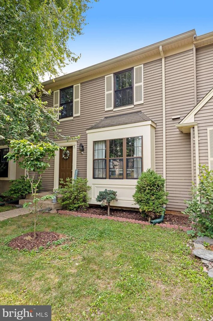 5 Vandercastel Rd, Dulles VA  20165-5622 exterior
