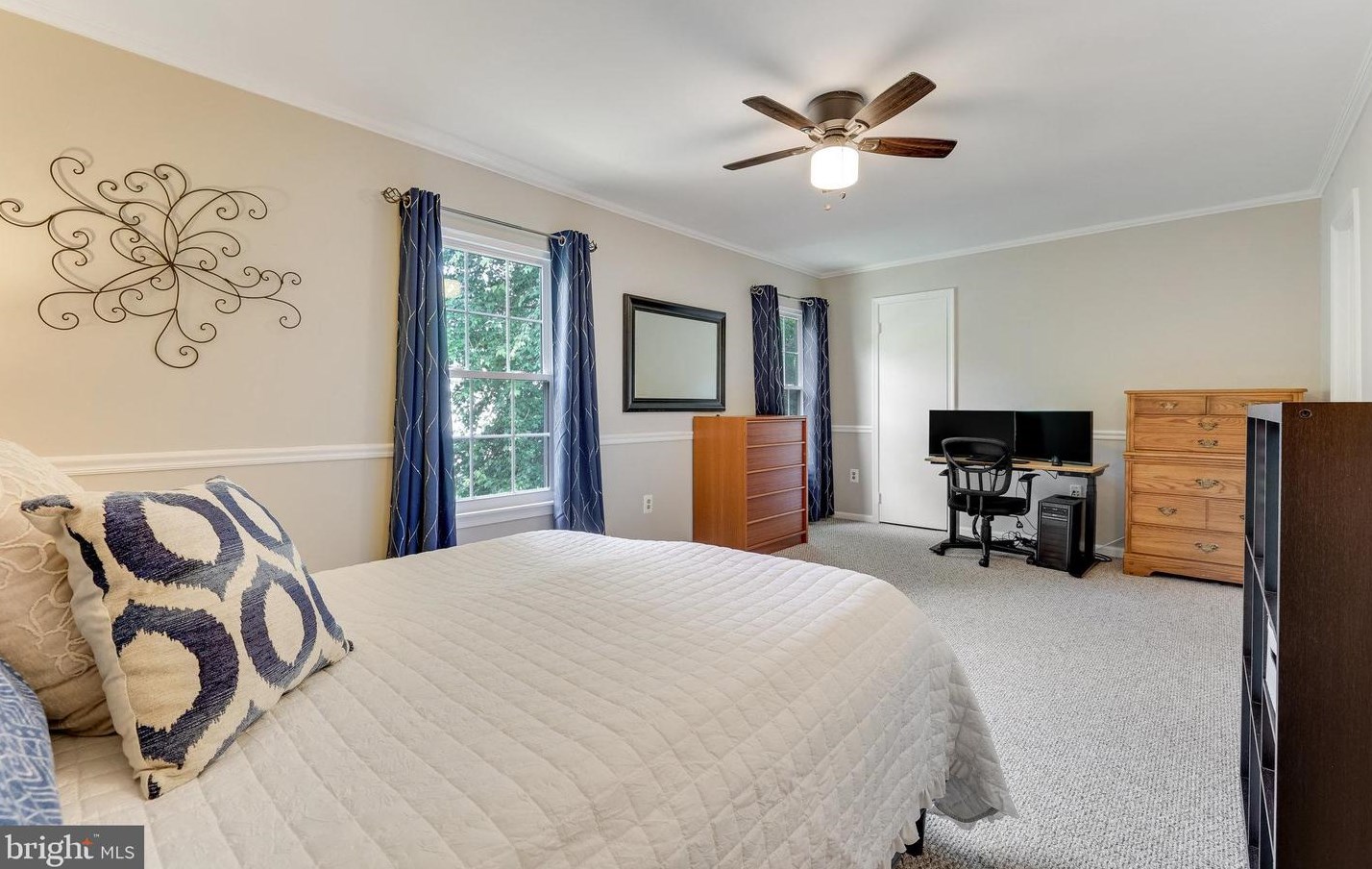 5 Vandercastel Rd, Dulles VA  20165-5622 exterior