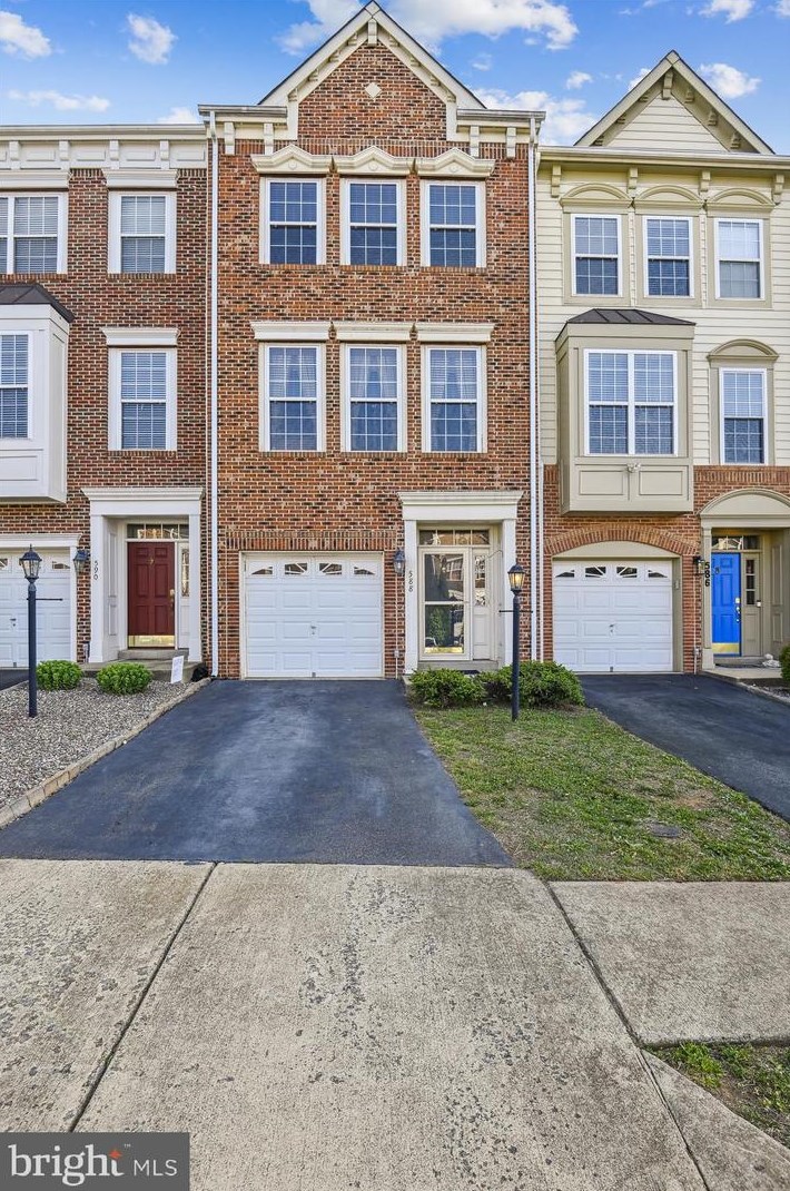 588 Edmonton Terrace Ne, Leesburg, VA 20176