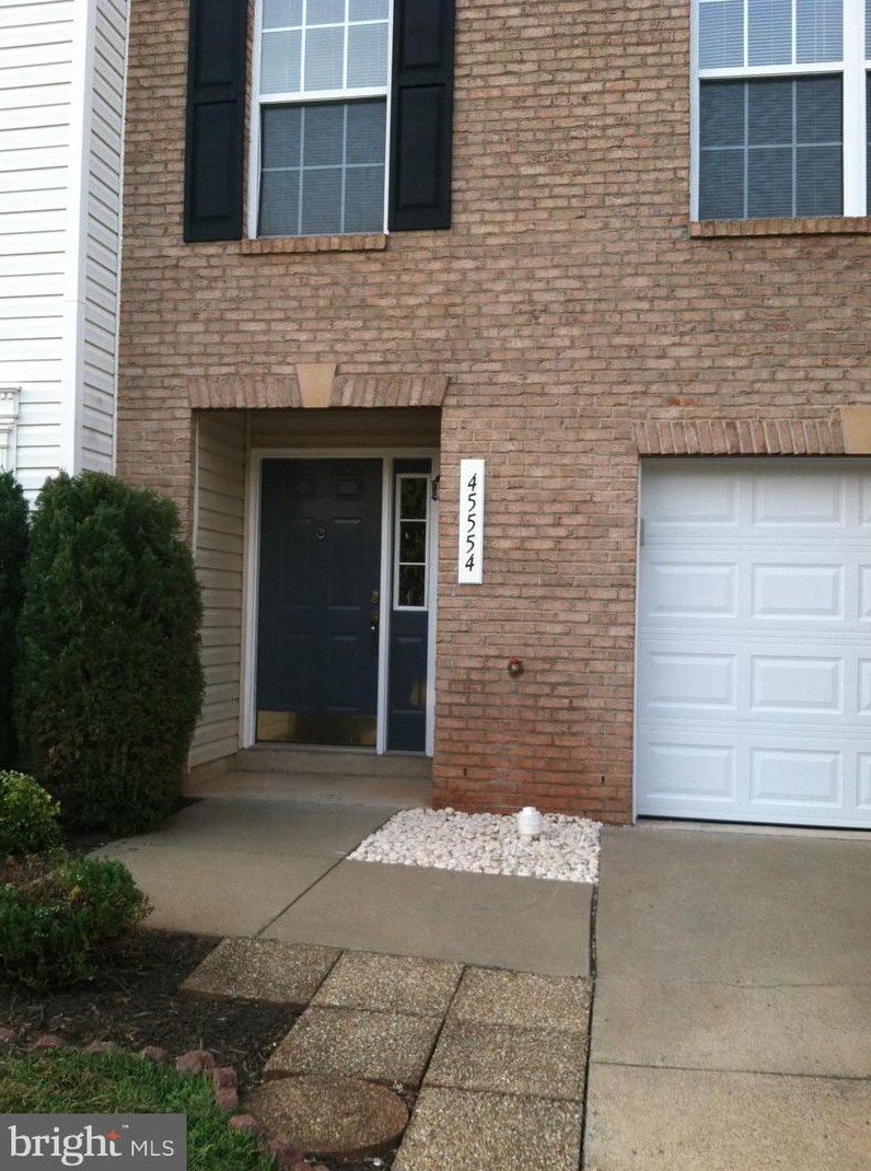 45554 Lake Haven Ter, Dulles, VA 20165-6541