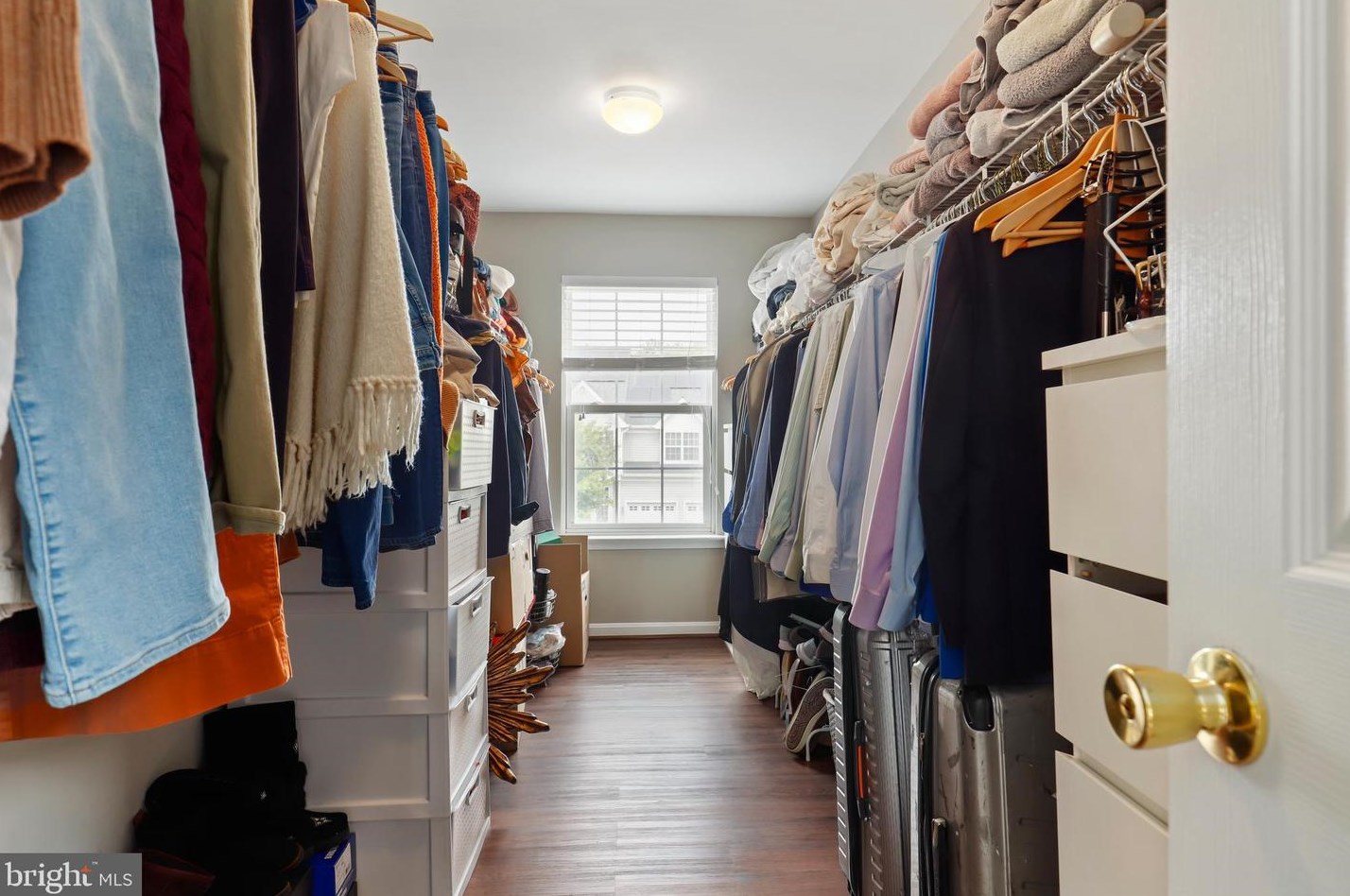 20797 Iris Dr, Dulles VA  20165-8712 exterior