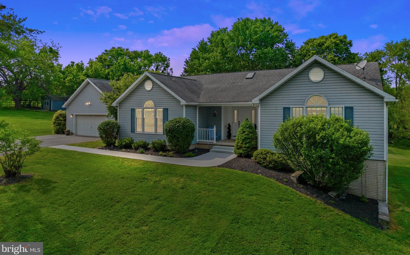 39956 Quarter Branch Rd, Lovettsville, VA 20180
