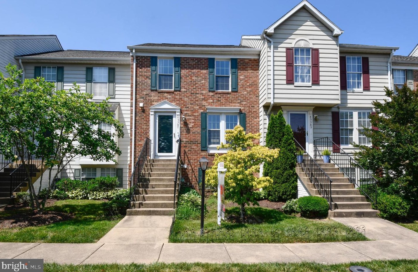 45387 Gable Sq, Dulles, VA 20164-5343