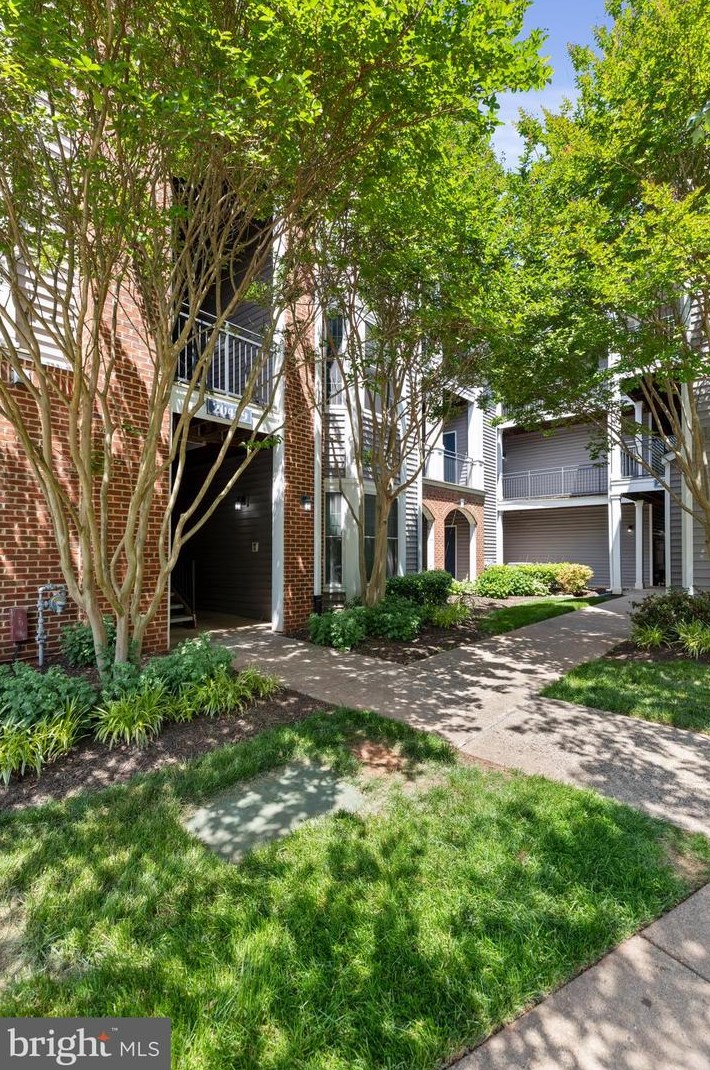 20419 Riverbend Square #103, Dulles, VA 20165