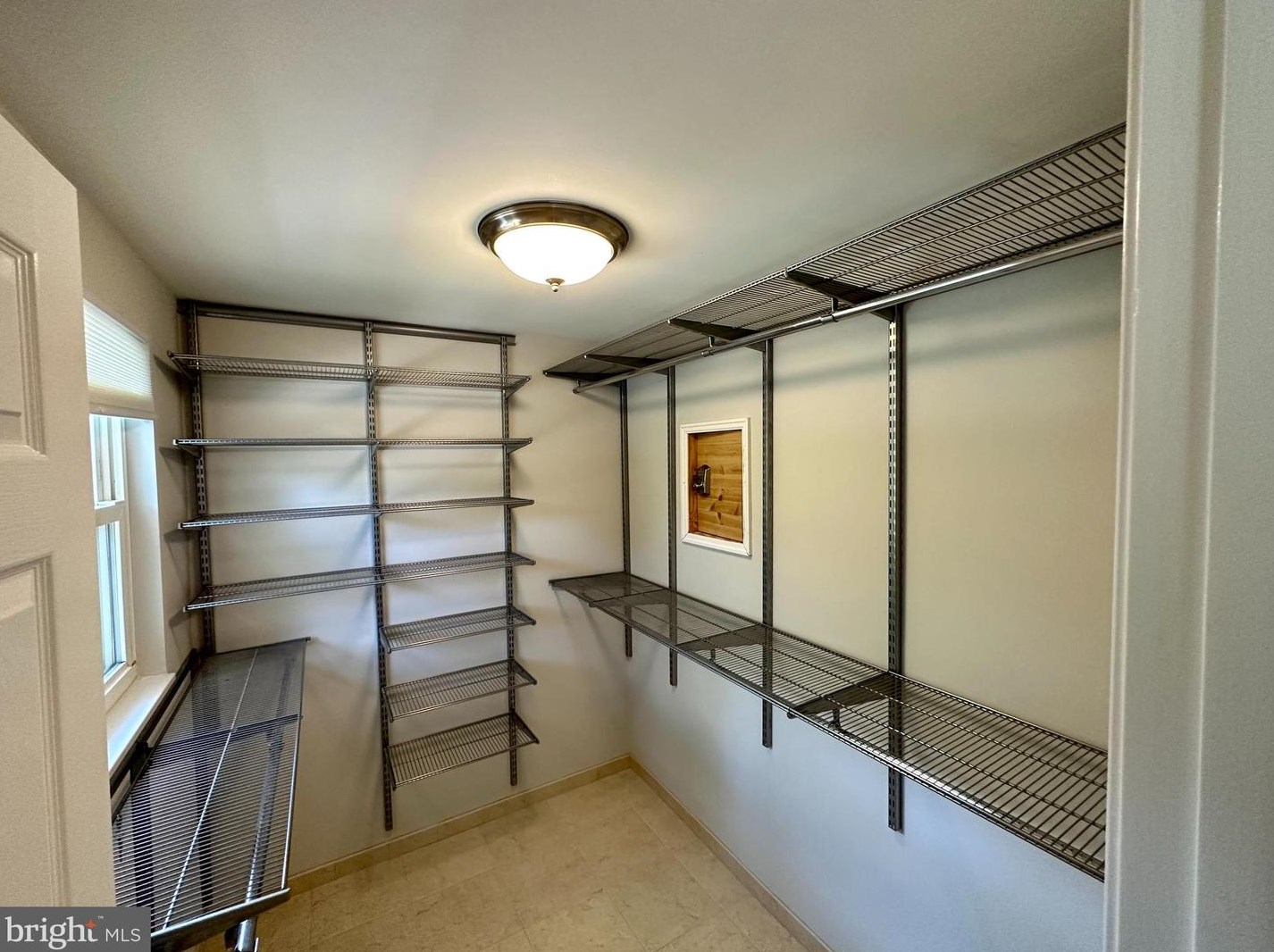 115 Johnson Rd, Dulles VA 20164-2624 exterior