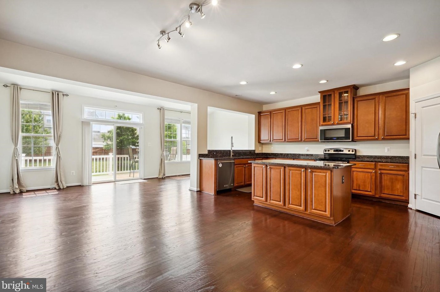 22888 Chestnut Oak Ter, Dulles, VA 20166-4460