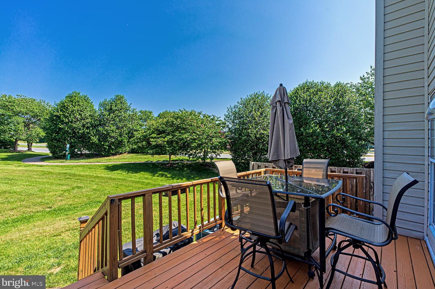 43322 Railstop Ter, Ashburn VA 20147-5331 exterior