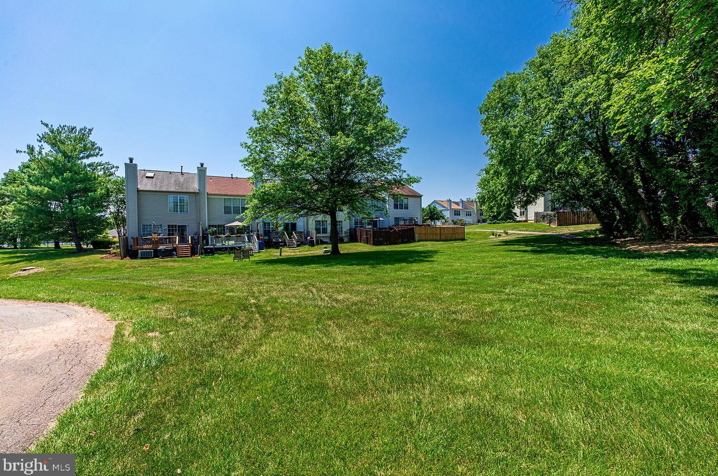 43322 Railstop Ter, Ashburn VA 20147-5331 exterior