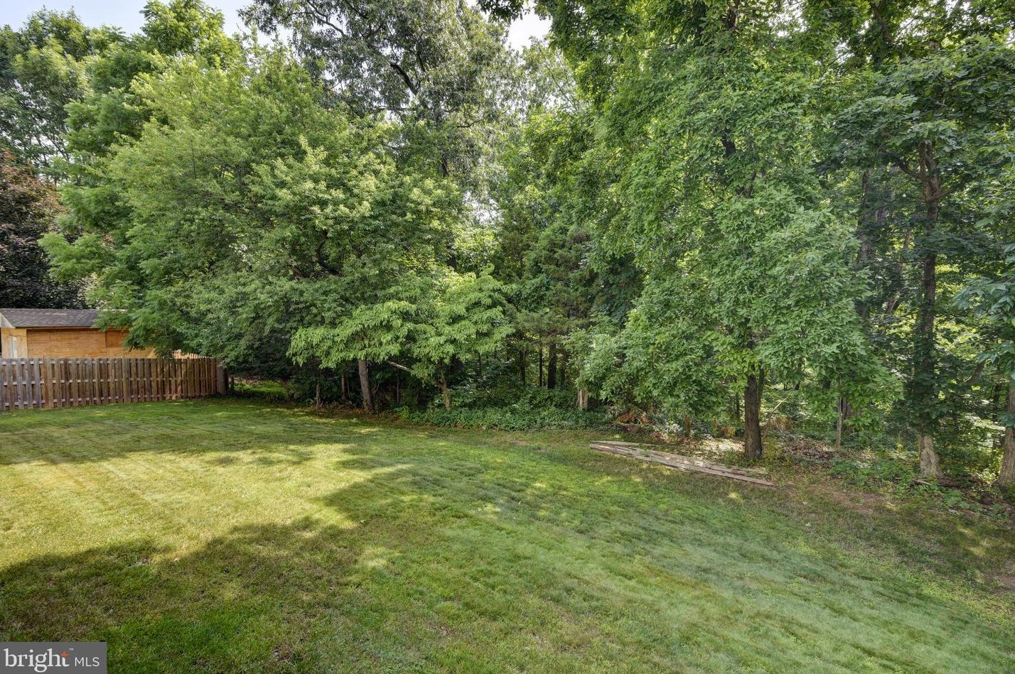 110 Sue Ann Ct, Dulles VA  20164-1923 exterior