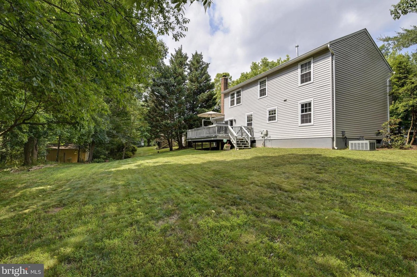 110 Sue Ann Ct, Dulles VA  20164-1923 exterior