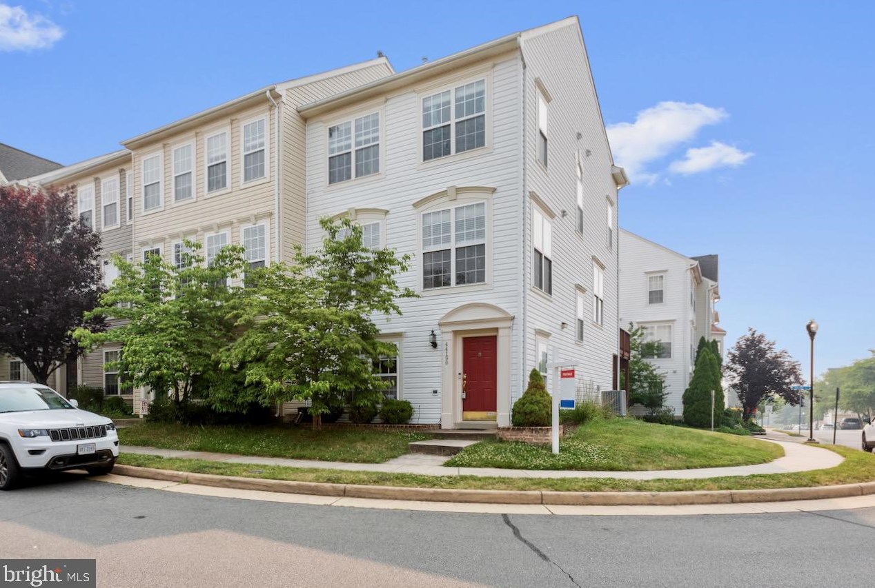 44190 Suscon Sq, Ashburn, VA 20147-6456