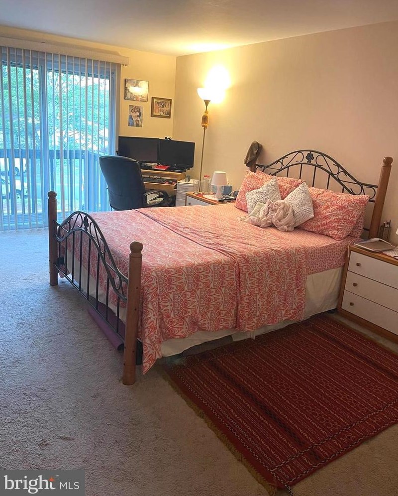 123 Willow Pl, Dulles VA 20164-1626 exterior