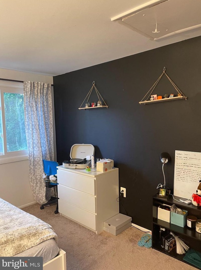 123 Willow Pl, Dulles VA 20164-1626 exterior