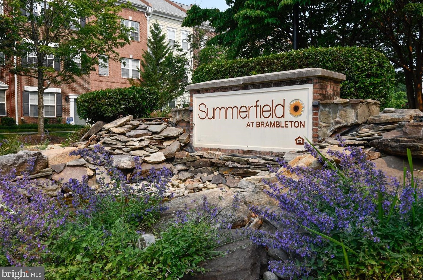 42435 Hollyhock Ter, Ashburn, VA 20148-6990