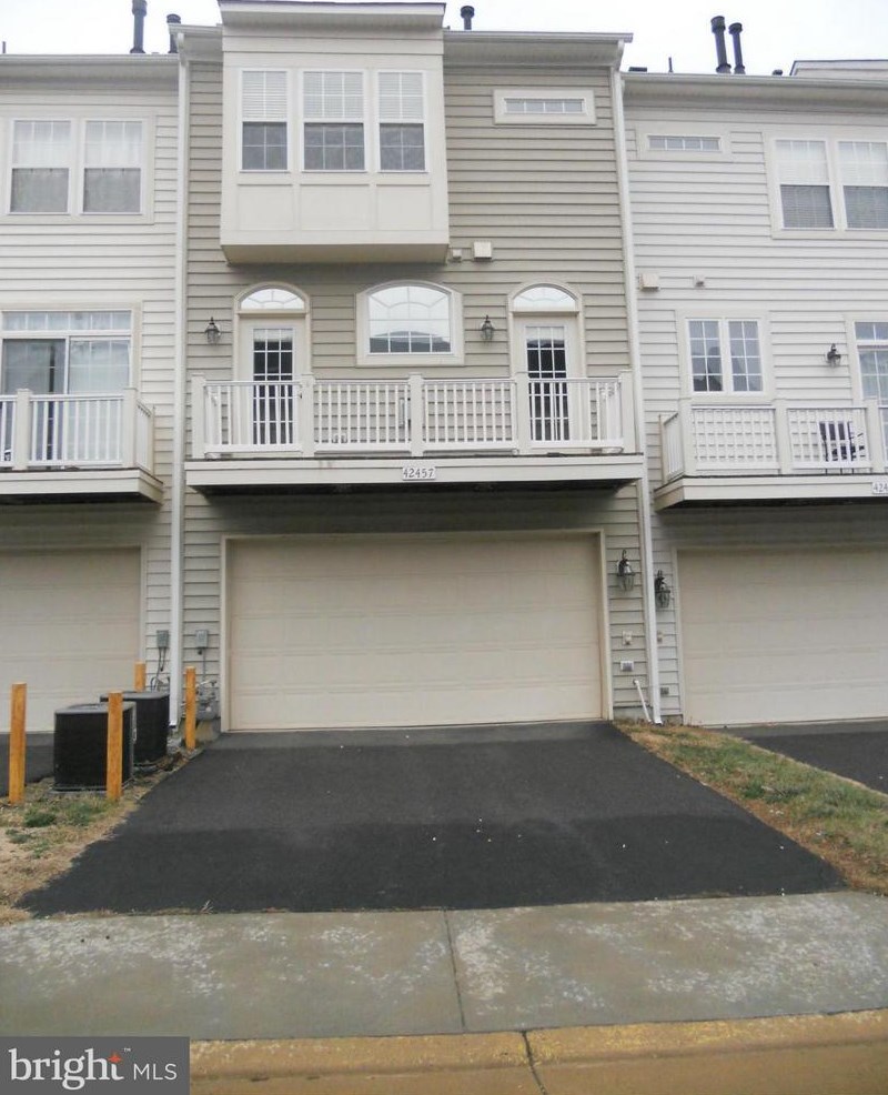 42457 Malachite Ter, Ashburn, VA 20148-5675