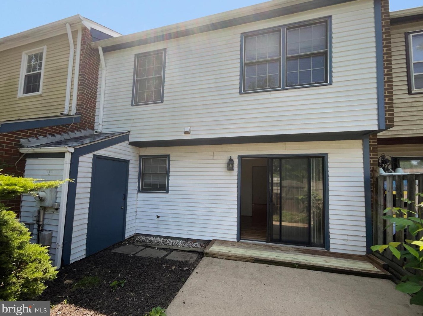 894 Holborn Ct, Dulles VA  20164-4801 exterior