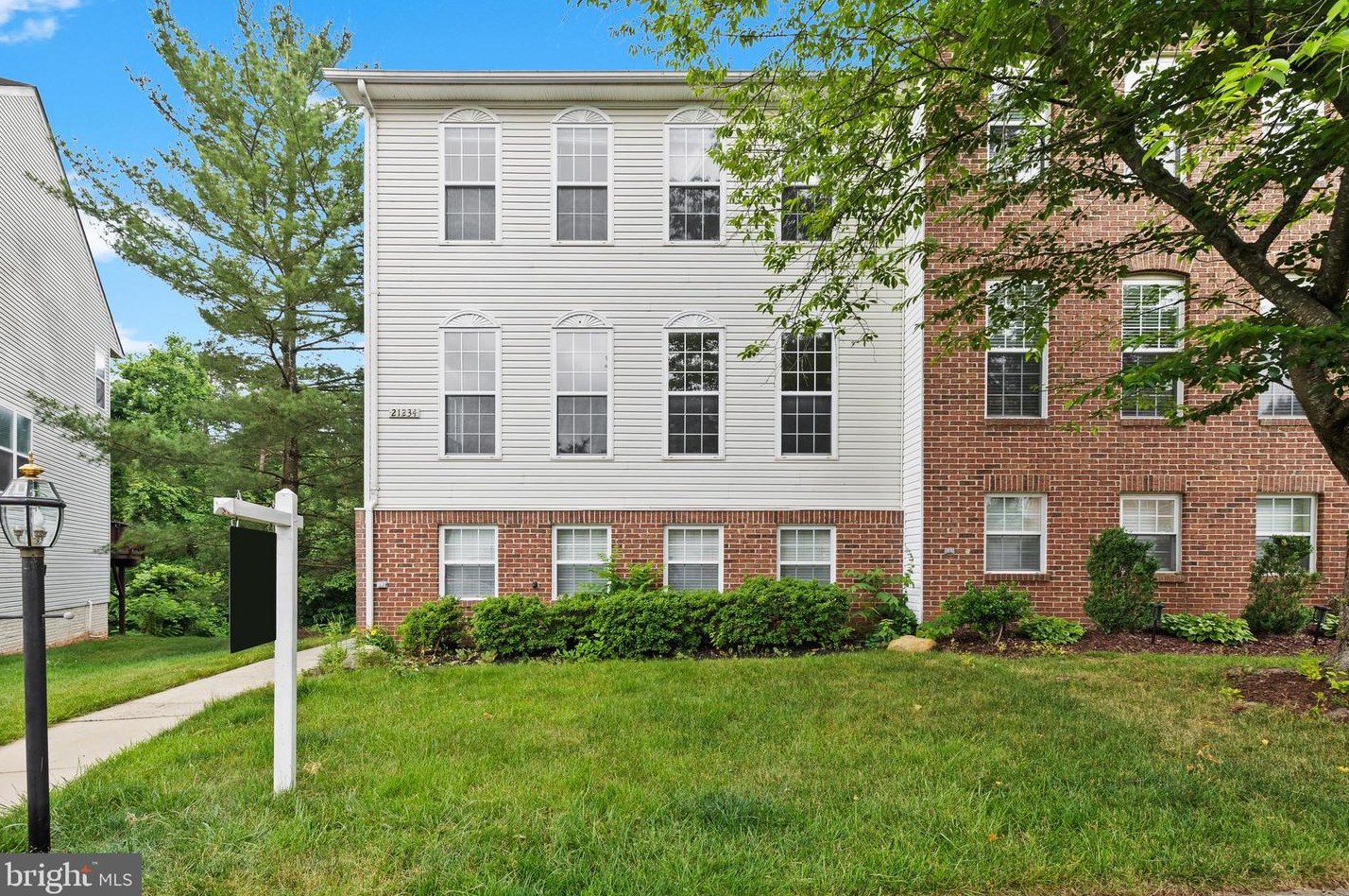 21234 Millwood Sq, Dulles, VA 20165-7607