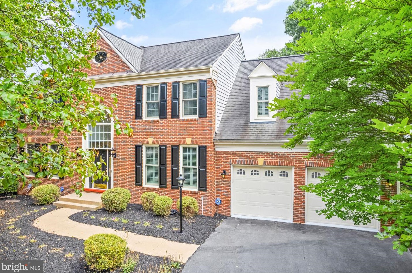43889 Loganwood Ct, Ashburn, VA 20147-6907