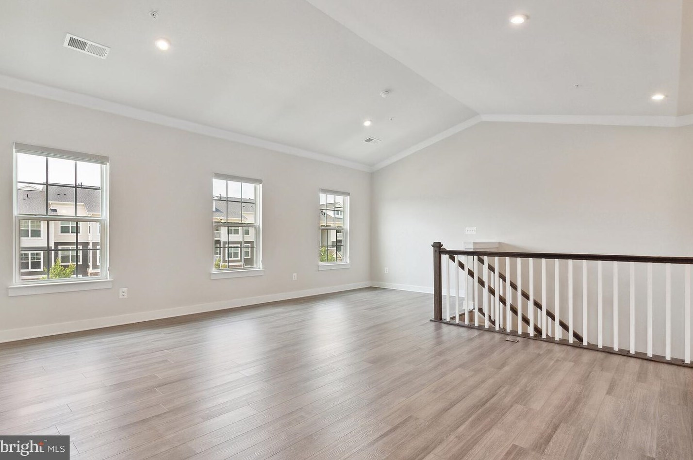 24702 Hutchinson Farm Dr, Dulles VA  20166-2684 exterior