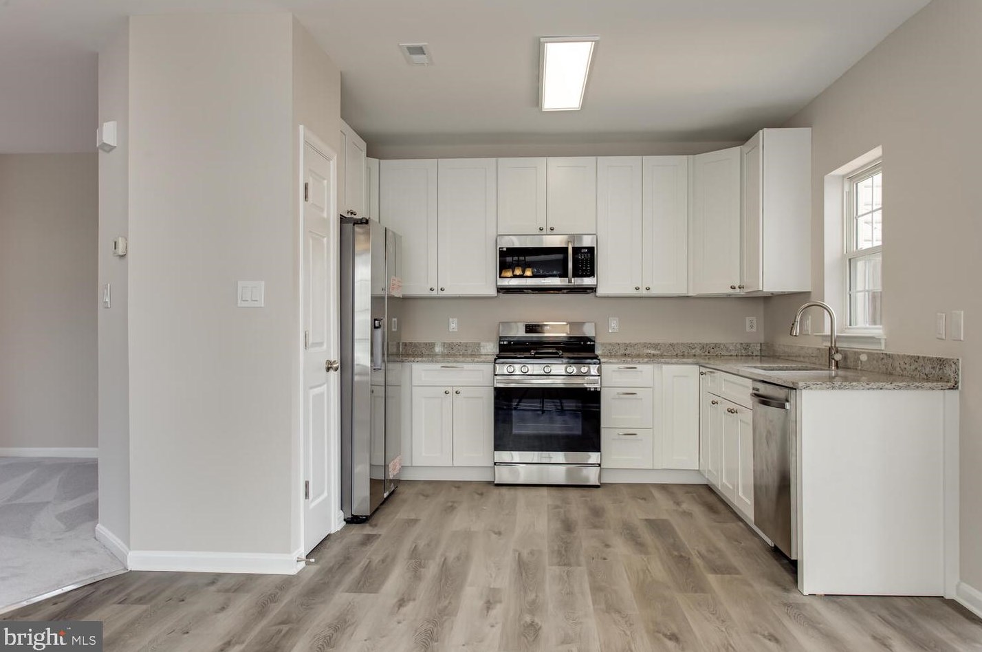 43003 Beachall St, Fairfax, VA 20152-2017