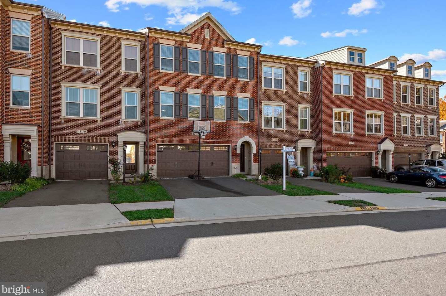 42177 Castle Ridge Sq, Ashburn, VA 20148