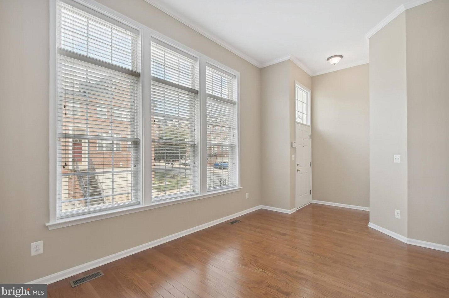 20352 Hawick Ter, Dulles, VA 20165-5159
