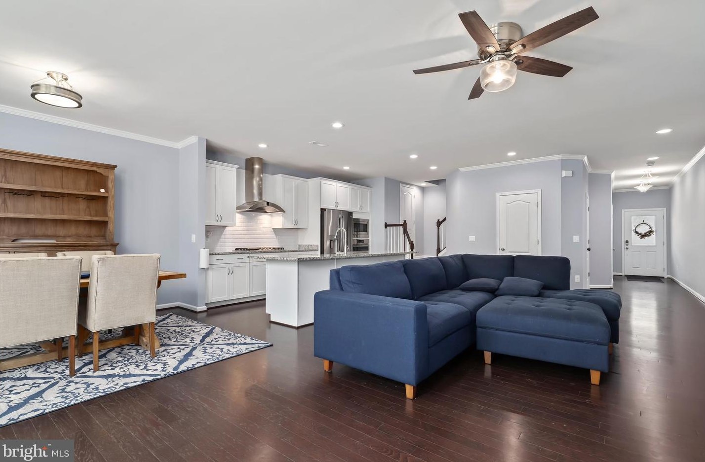 42463 Benfold Sq, Ashburn VA 20148-7610 exterior