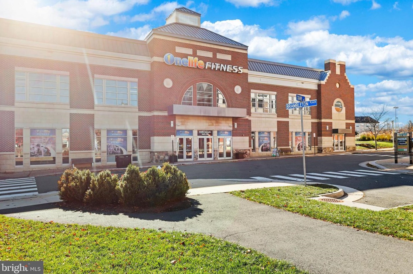 42463 Benfold Sq, Ashburn VA 20148-7610 exterior