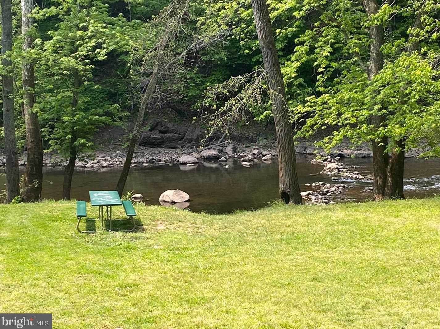 20470 Broad Run Dr, Sterling VA  20165-2511 exterior