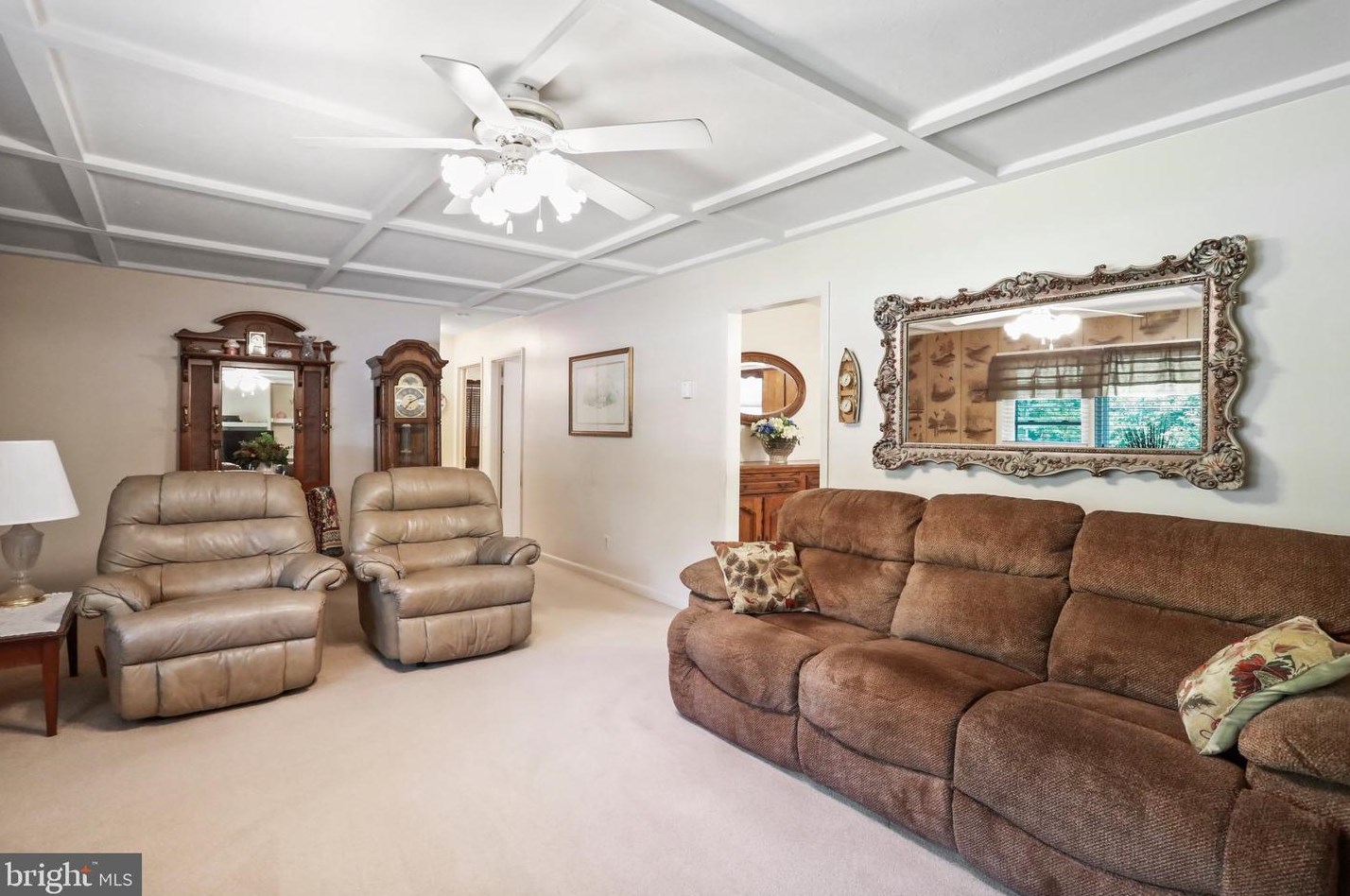 20470 Broad Run Dr, Sterling VA  20165-2511 exterior