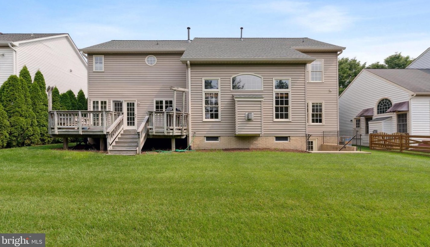 43237 Lighthouse Pl, Fairfax VA 20152-5341 exterior