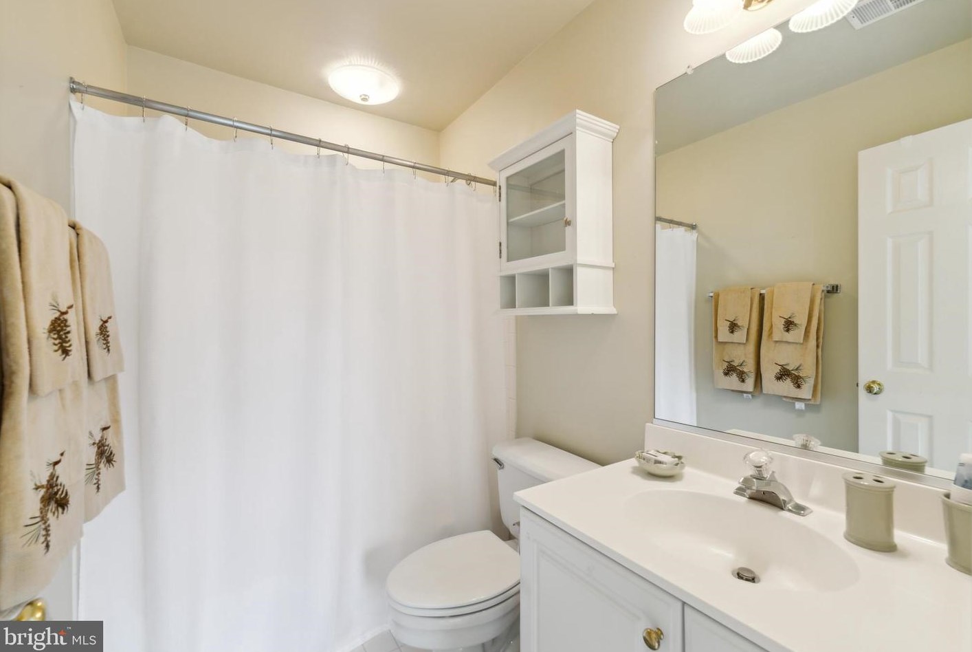 43237 Lighthouse Pl, Fairfax VA 20152-5341 exterior