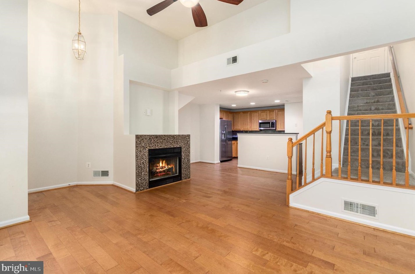 42293 Onyx Ter, Stone Ridge VA  20105-2958 exterior