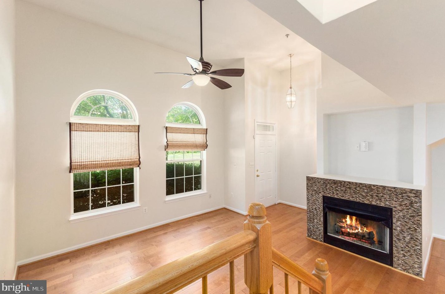 42293 Onyx Ter, Stone Ridge VA  20105-2958 exterior