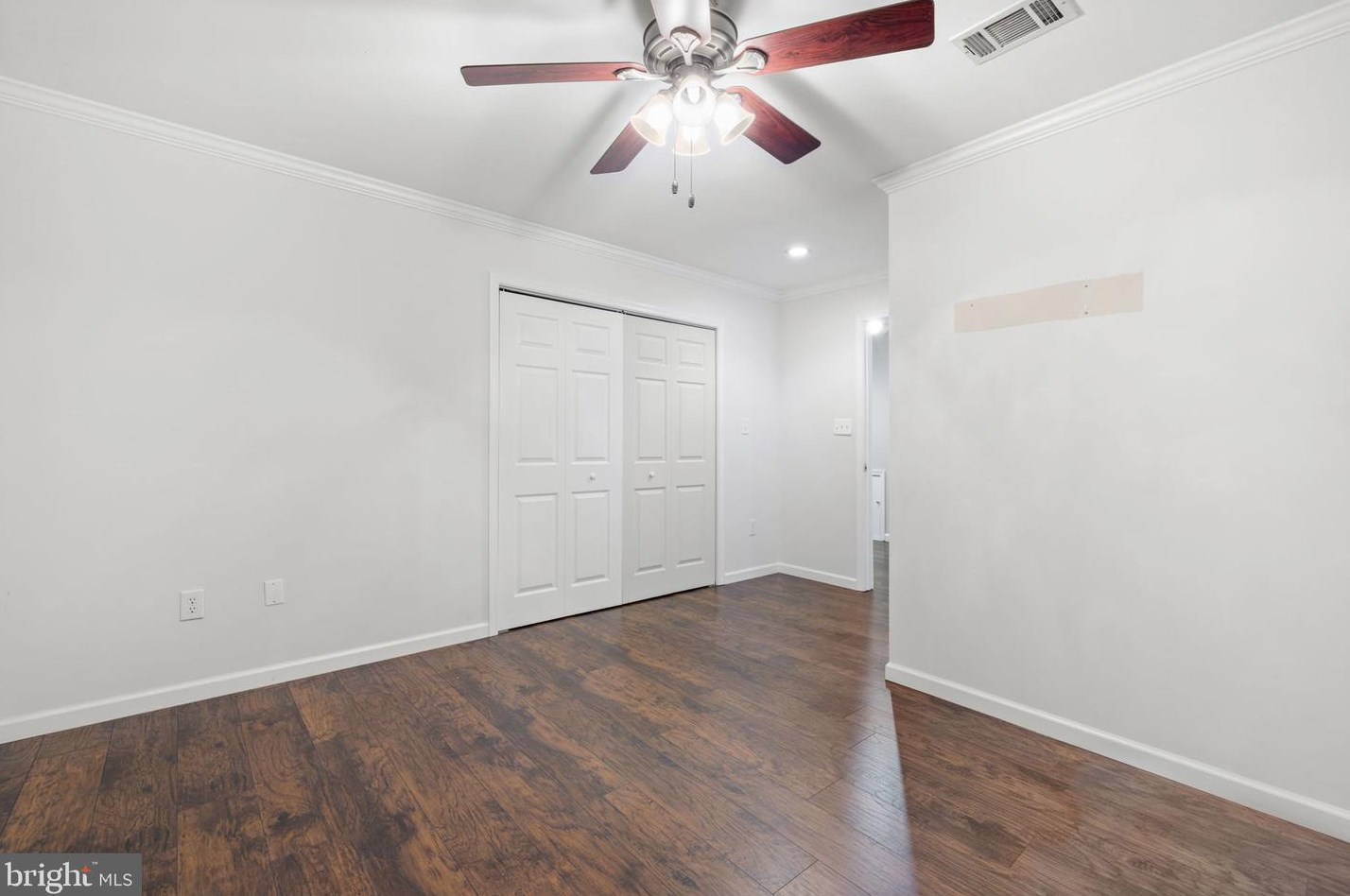 21825 Formosa Sq, Dulles VA  20164-7036 exterior